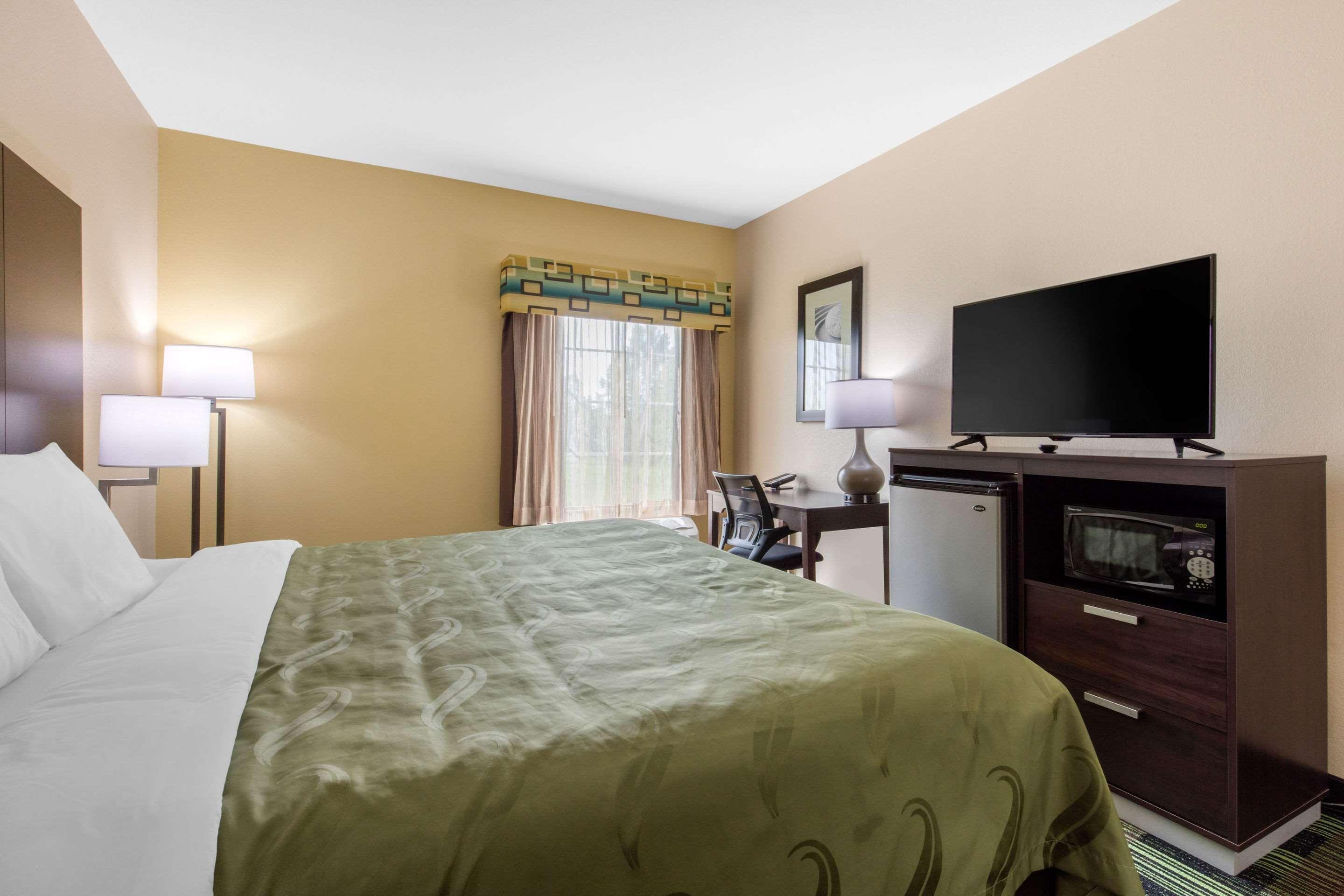 Quality Inn Cadiz Bagian luar foto