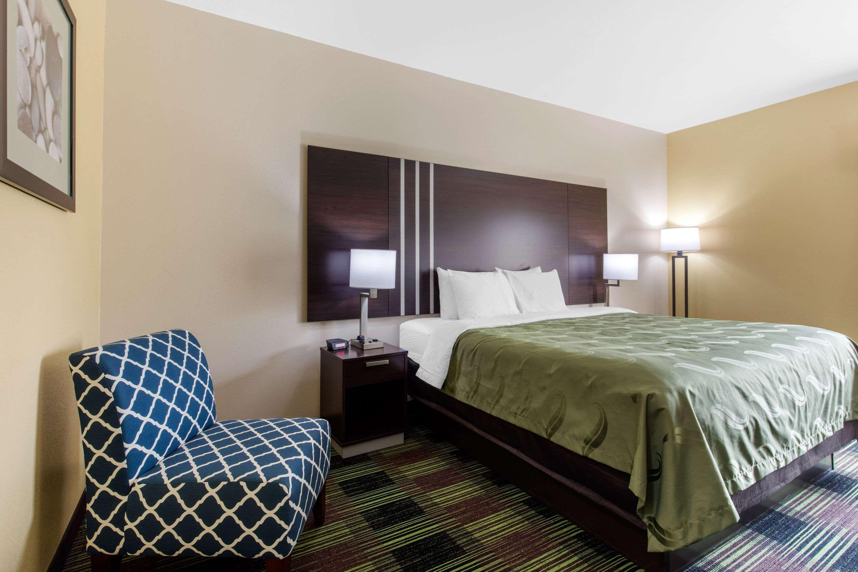 Quality Inn Cadiz Bagian luar foto