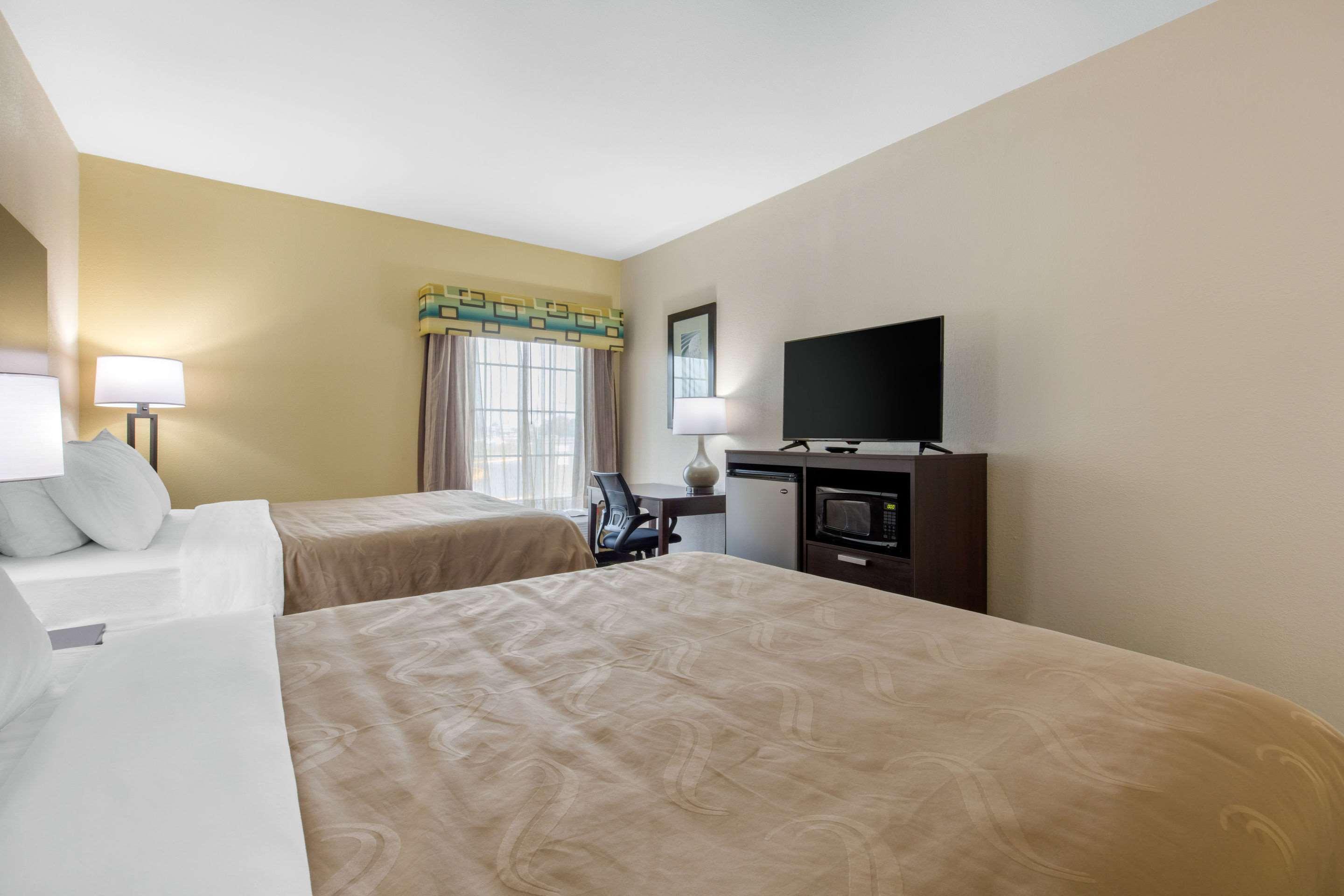Quality Inn Cadiz Bagian luar foto
