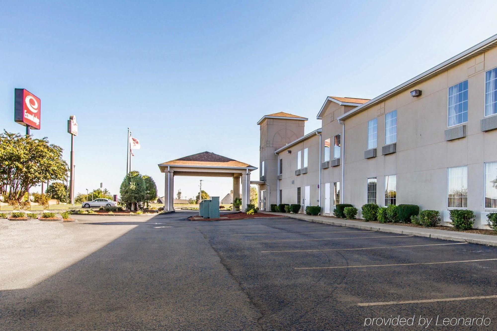 Quality Inn Cadiz Bagian luar foto