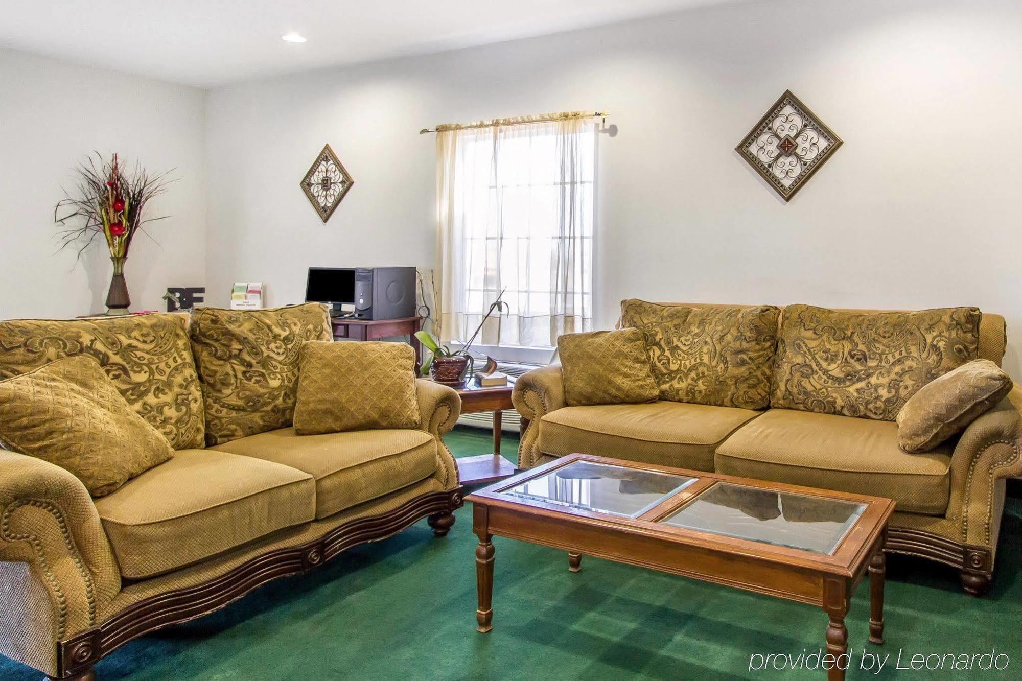 Quality Inn Cadiz Bagian luar foto