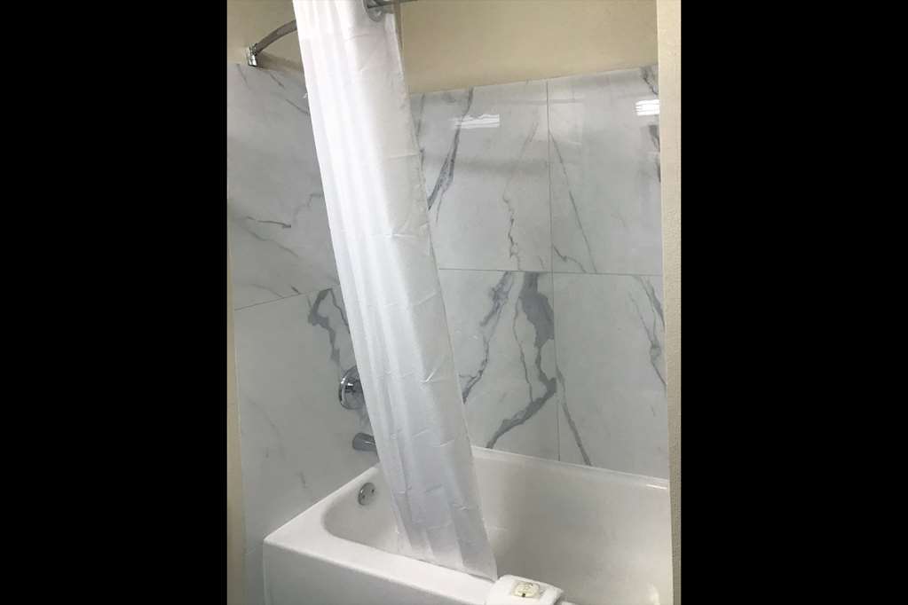 Quality Inn Cadiz Ruang foto
